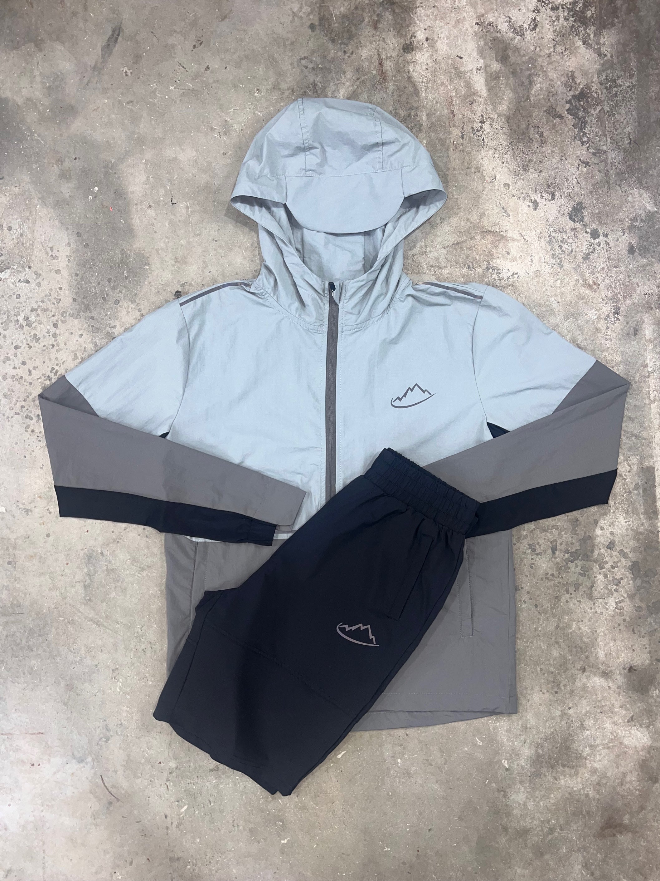 Adapt to Grey Pro Max Set - Jacket / Black Cargo Shorts