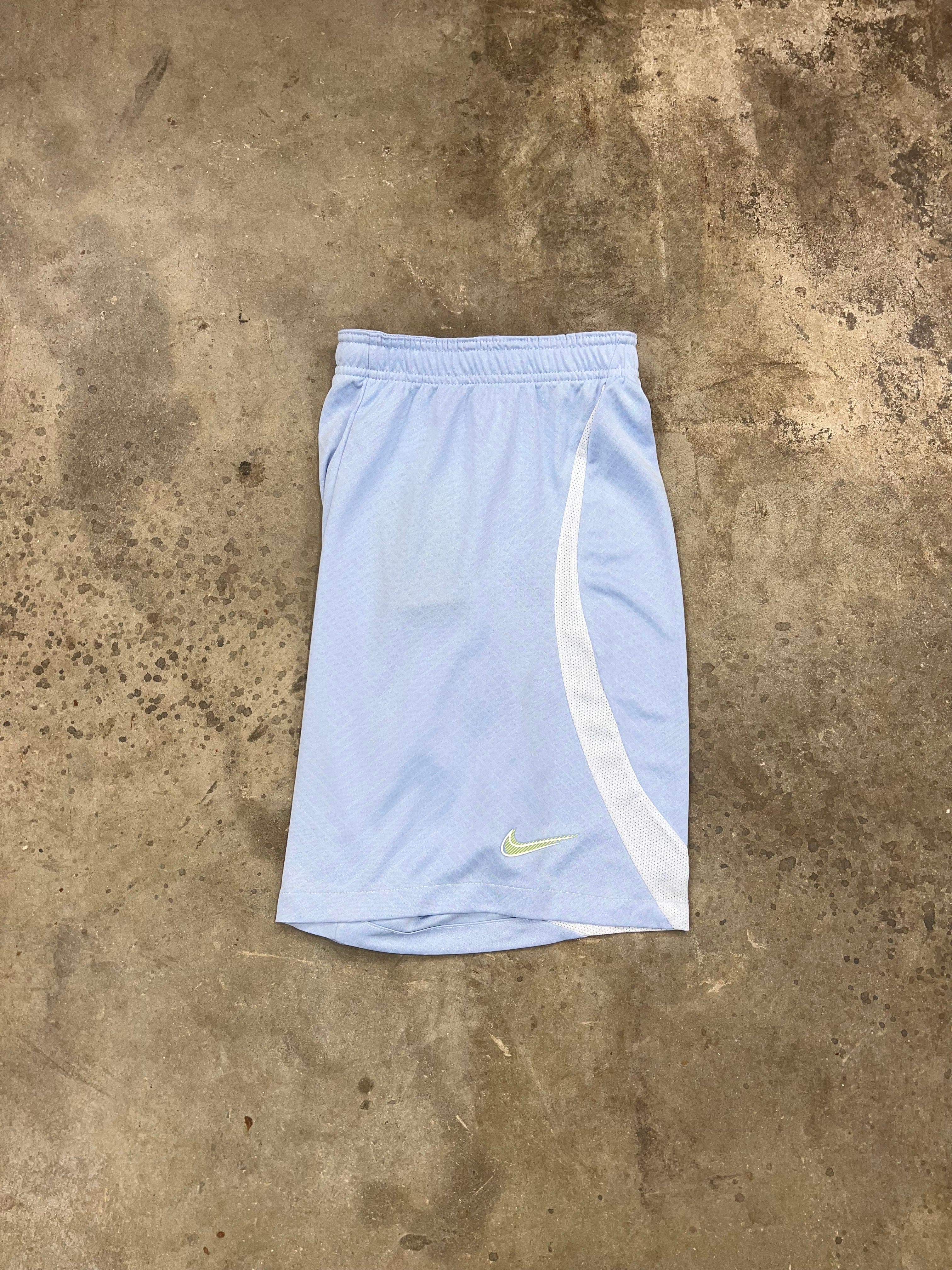 Nike Strike Shorts - Pale Blue
