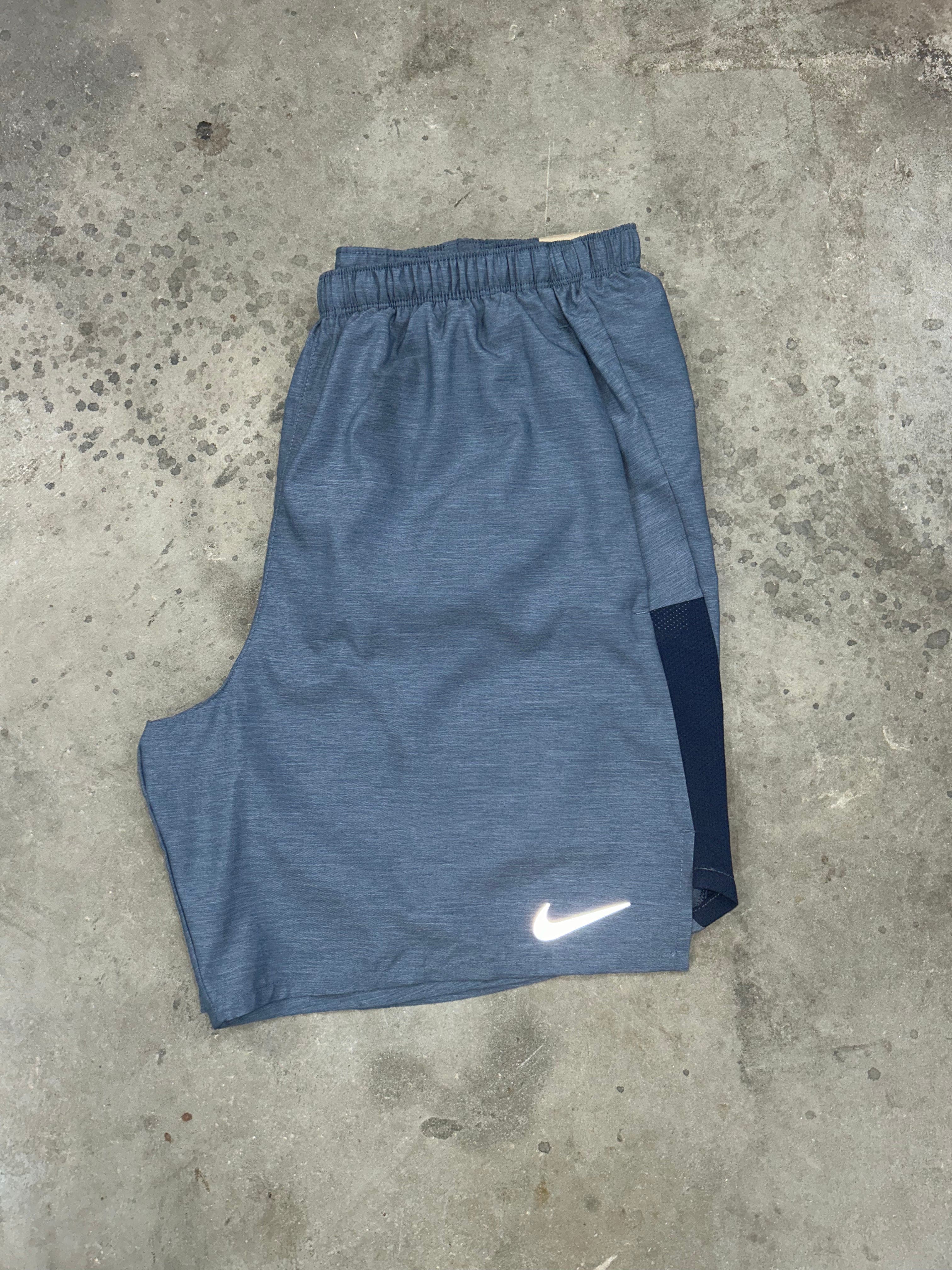 Nike Challenger Shorts - Navy