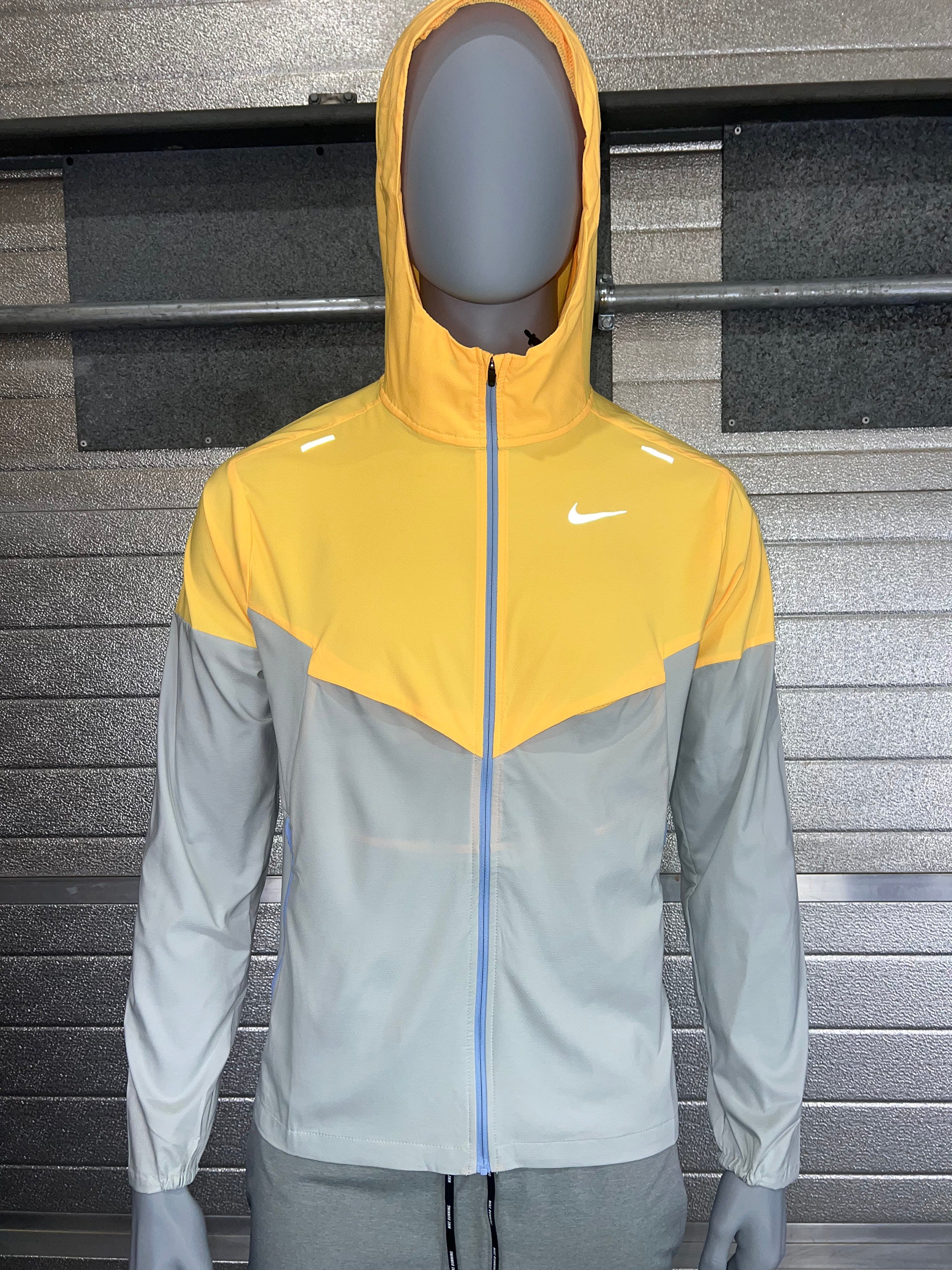 Nike WindRunner Jacket - Orange